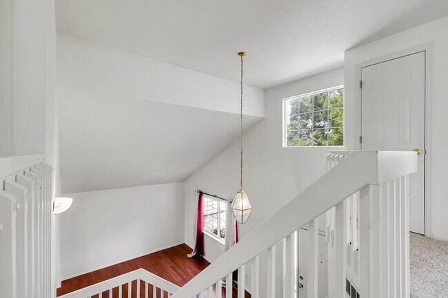 Building Photo - $2,650.00 - 4 Bedrooms, 2.5 Bathrooms, Sin...