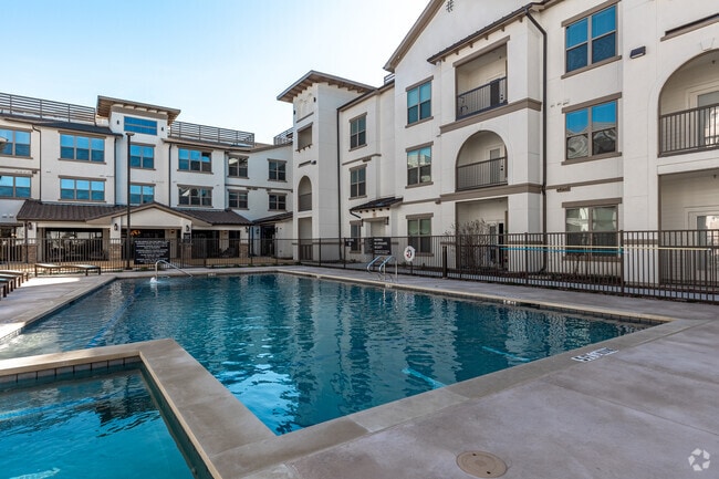 Building Photo - The Hamilton at Garden Valley