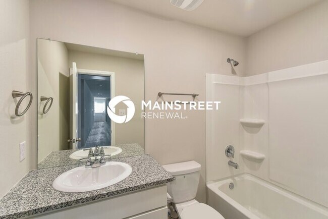 Building Photo - 3 Bedroom Pet-Friendly Home in San Antonio...