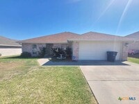 Building Photo - 4504 Aspen Dr
