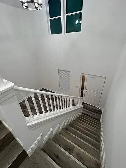 Building Photo - 505 E 24th St