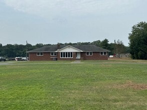 Building Photo - 6996 Harding Hwy
