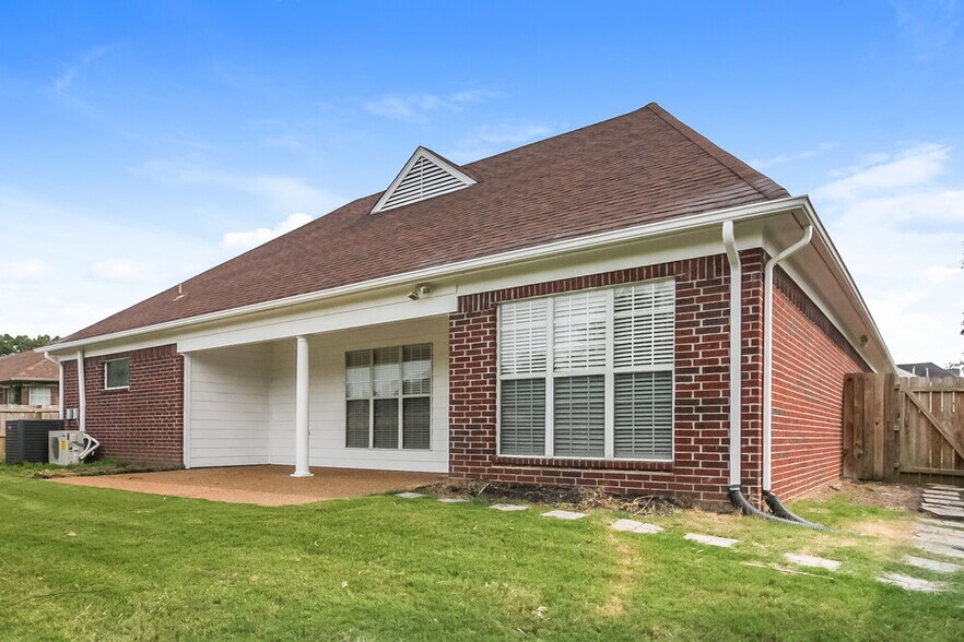 Building Photo - 11662 Underwood Dr