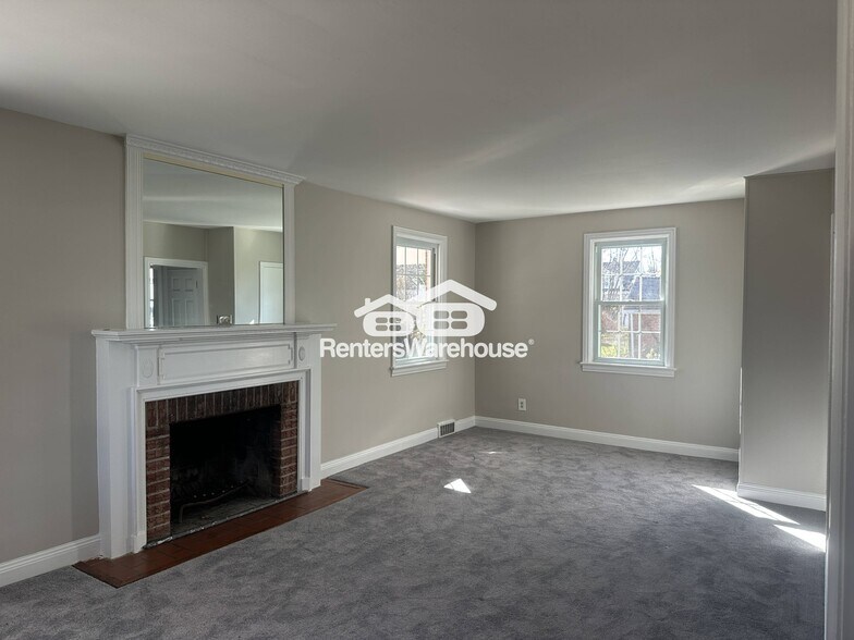 Building Photo - 3203 Glendale Ave