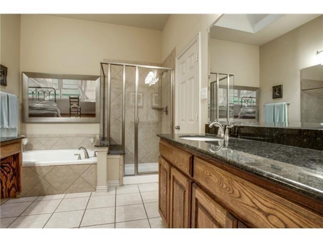 Building Photo - 5641 Hampshire Dr