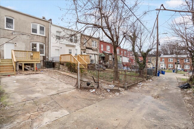 Building Photo - Beautiful four-bedroom house in Baltimore