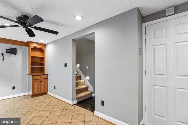 Building Photo - 1594 Lodge Pole Ct