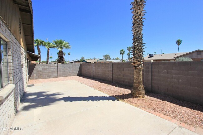 Building Photo - 4553 E Caballero Cir