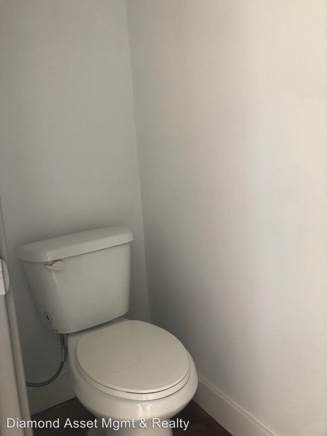 Building Photo - 1810 N 16th St