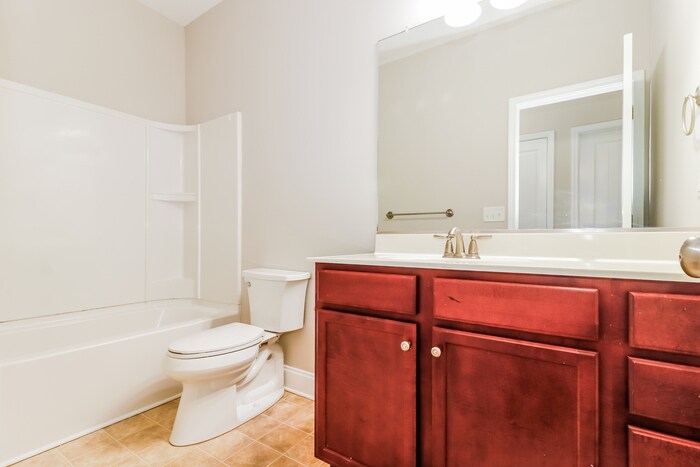Building Photo - 1220 Tyler Woods Dr