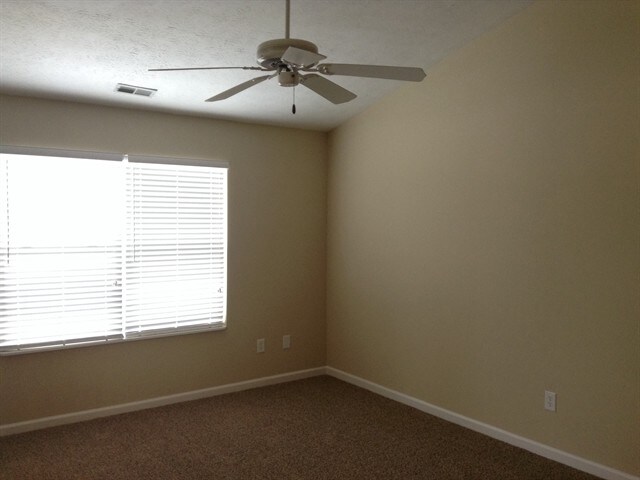 Building Photo - 6328 Hollingsworth Drive