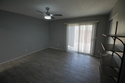 Building Photo - 918 S Pantano Rd