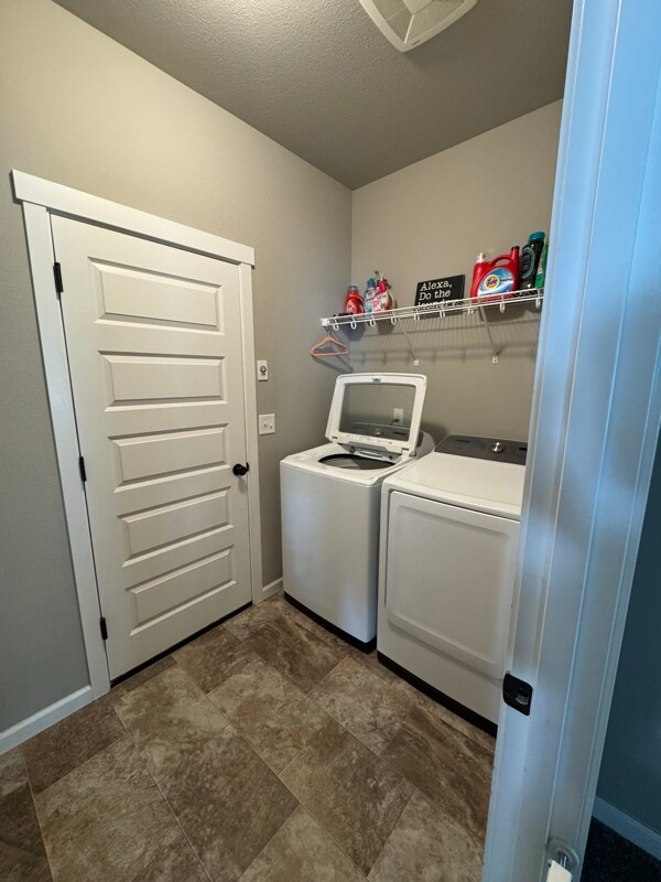 Building Photo - 312 L St NE