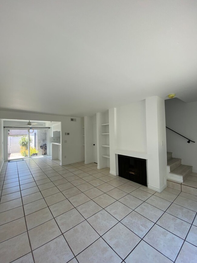 Building Photo - Harbor Village 2 bedroom Condo *OPEN HOUSE - SEE DATES AVAILABILITY*