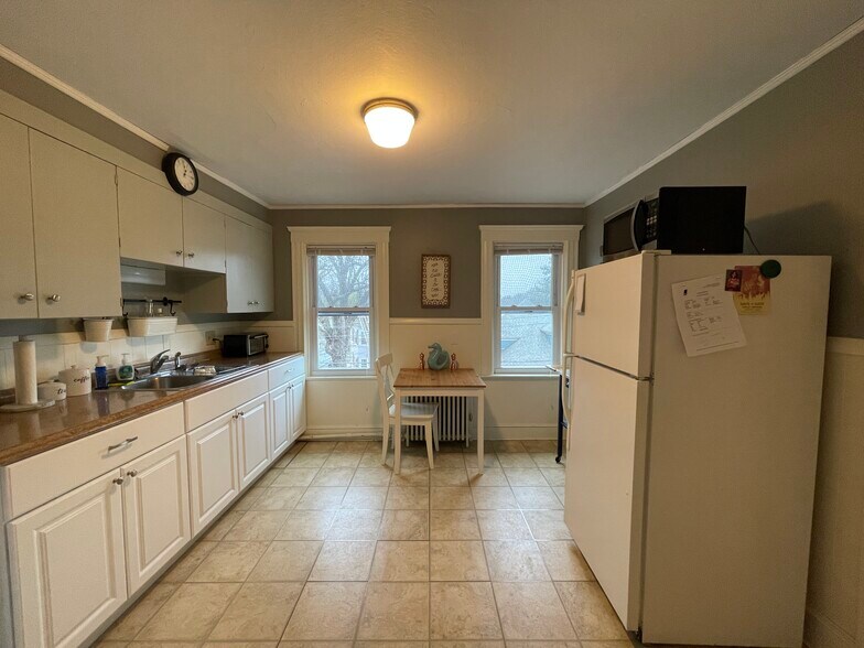 Building Photo - 1 Langham Rd