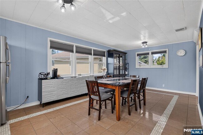 Building Photo - 8 Coyles Ct