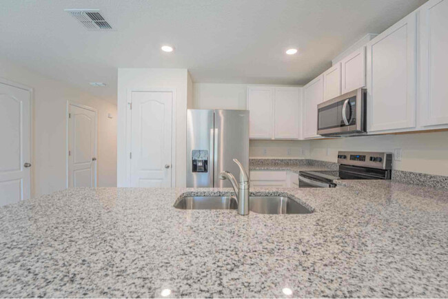 Building Photo - 654 Moscato Dr
