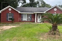 Building Photo - Newly Renovated Brick Home!