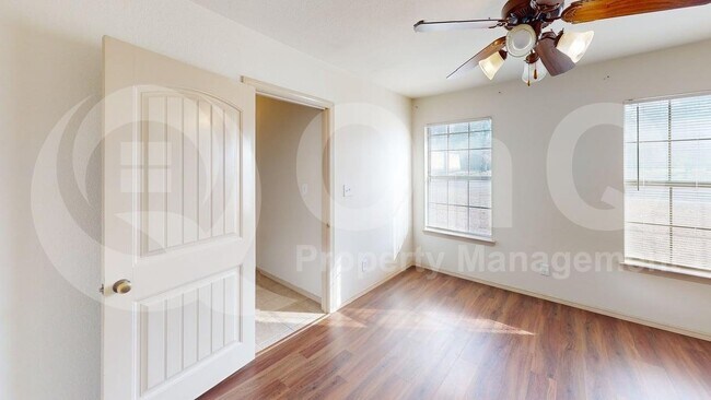 Building Photo - 2335 N Elm St