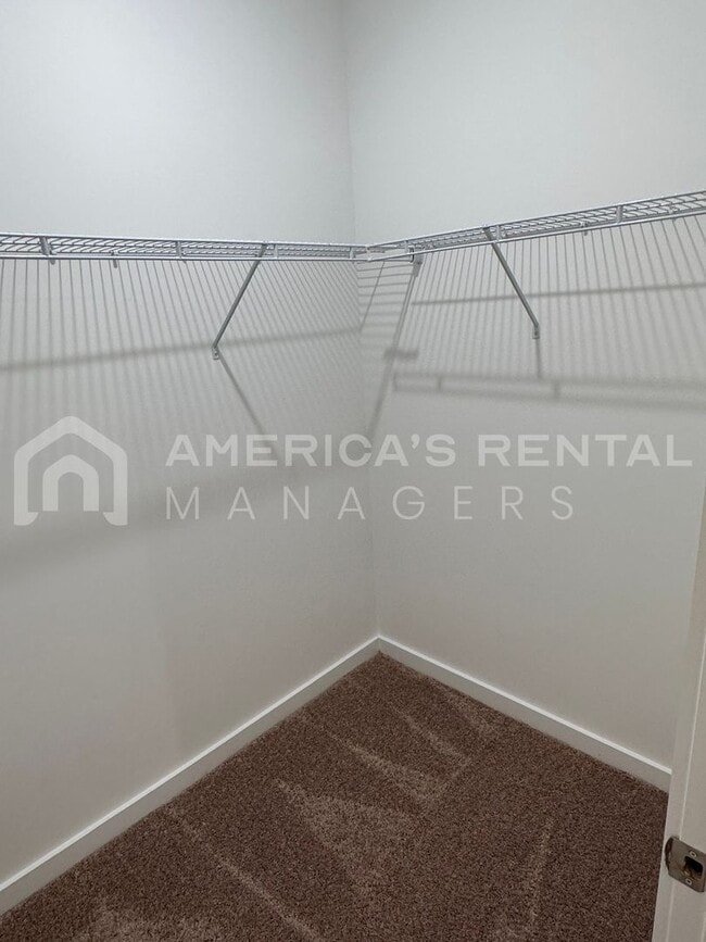 Building Photo - Home for Rent in Bessemer, AL!!! Available to View NOW!