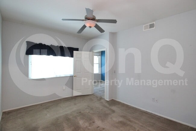 Building Photo - 11375 E Sahuaro Dr
