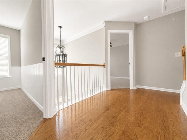 Building Photo - 1707 Hidden Pond Cir