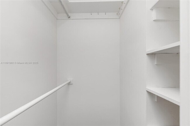 Building Photo - 4925 Collins Ave