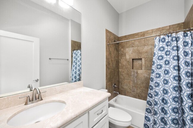 Building Photo - 1112 Andrews St