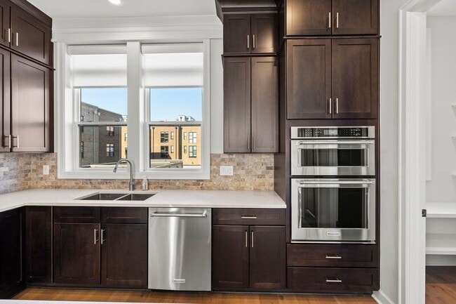 Building Photo - 297 Auden Ave