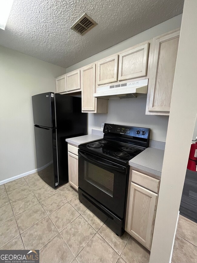 Building Photo - 150 Sapelo Dr