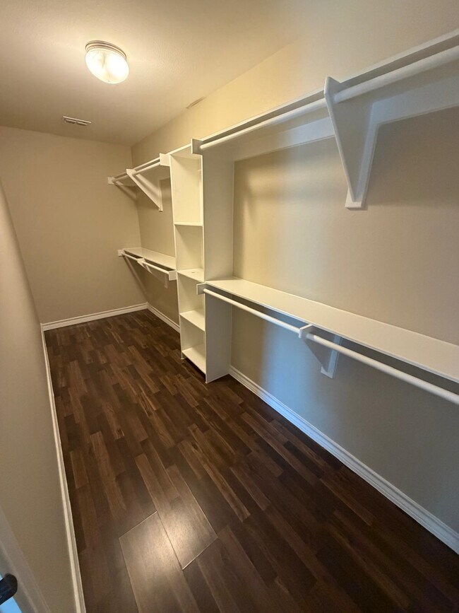 Building Photo - 7917 Elka Lp