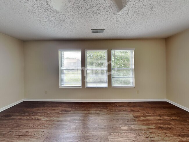 Building Photo - 1909 Beckwith Ln