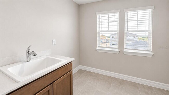 Building Photo - 16628 Silver Brook Wy