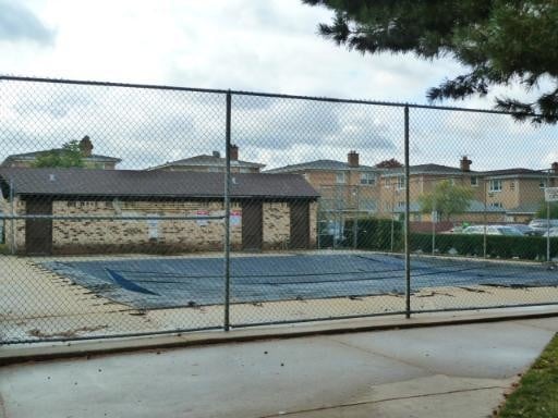 Building Photo - 8651 W Foster Ave