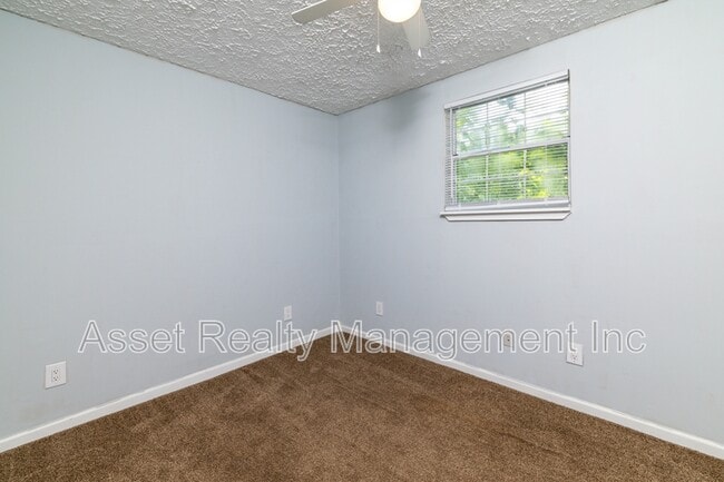 Building Photo - 204 Wynn Ave
