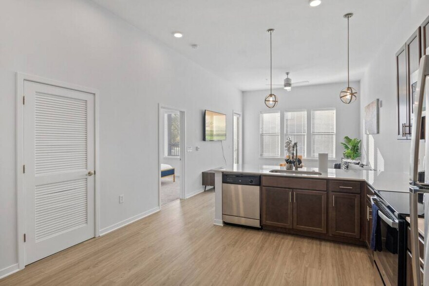 Building Photo - 7808 Kenetta Ct
