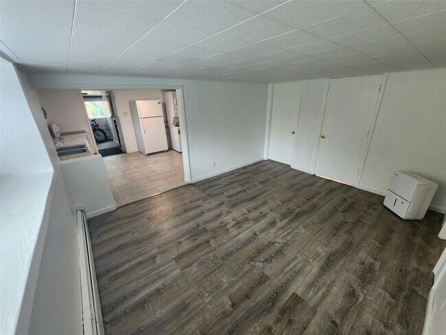 Building Photo - 16 Ardmore St