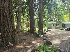 Building Photo - Super cute 1 bedroom house with a bedroom ...