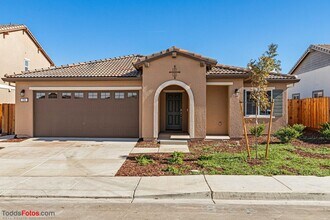 Building Photo - **** MOVE IN SPECIAL- 1/2 OFF FIRST MONTH RENT ****