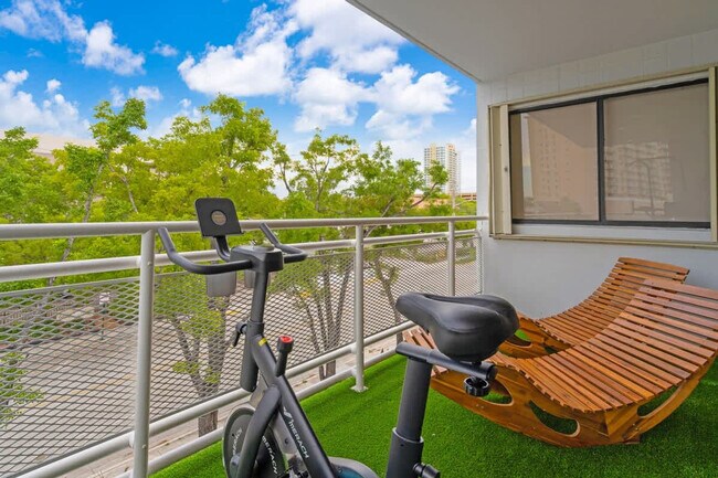 Building Photo - 468 Golden Isles Dr