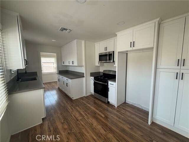 Building Photo - 35227 Avenue C