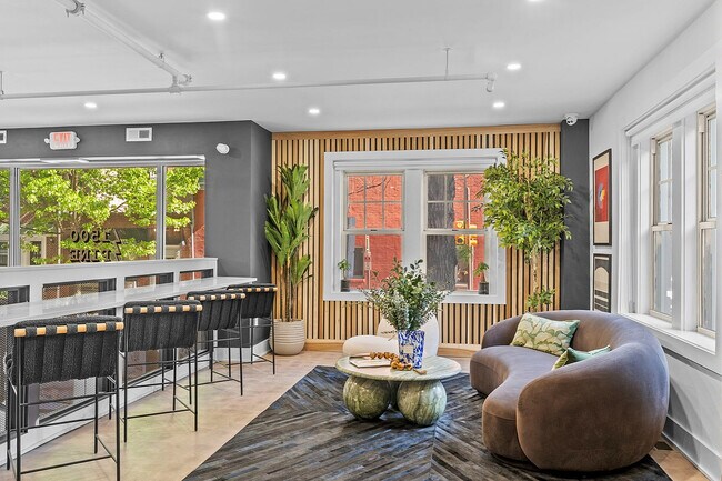 Lobby - 1500 Pine