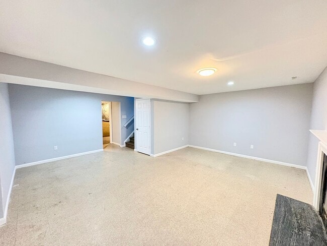 Building Photo - Beautifully Renovated 4-Bedroom Home in Owings Mills, MD!