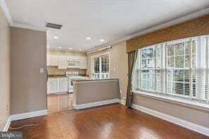 Building Photo - 5105 Halifax Way