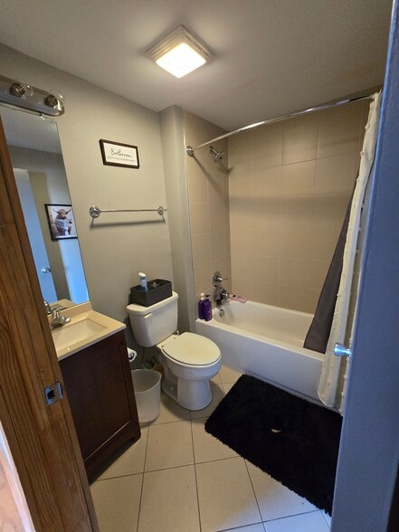 Building Photo - 114 Virginia St