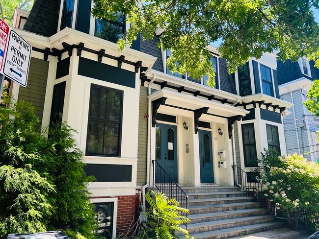 Building Photo - 15 Boardman St