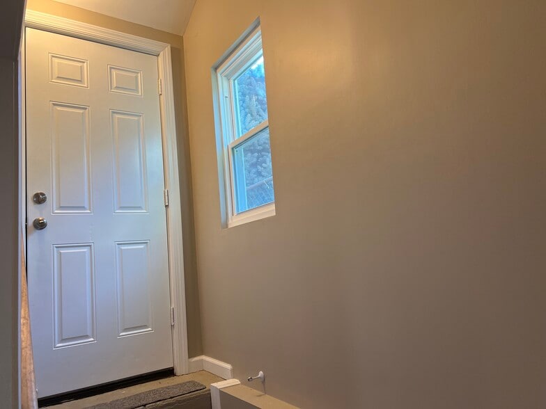 Building Photo - 43 Frederick St