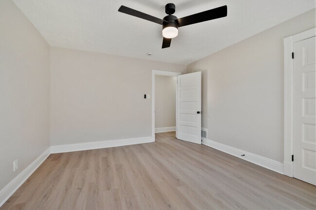 Building Photo - Stunning 3 bedroom home in Ambridge availa...