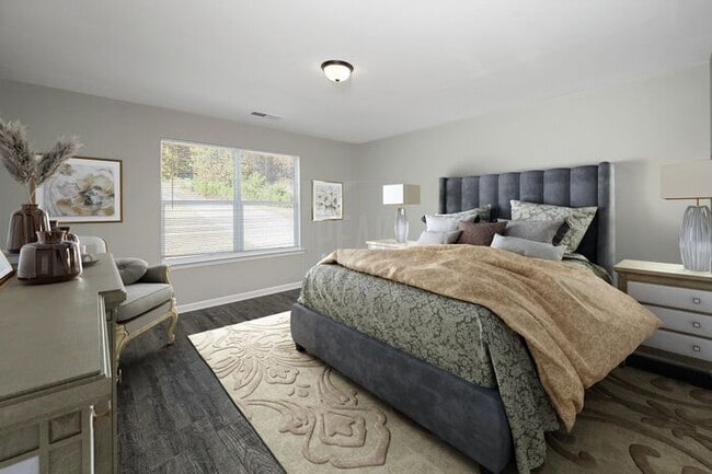 Building Photo - $1650! Beautiful 3Bed 2Bath in newly built Woodland Circle! Tour today