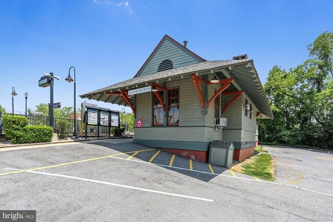 Building Photo - 10617 Wheatley St